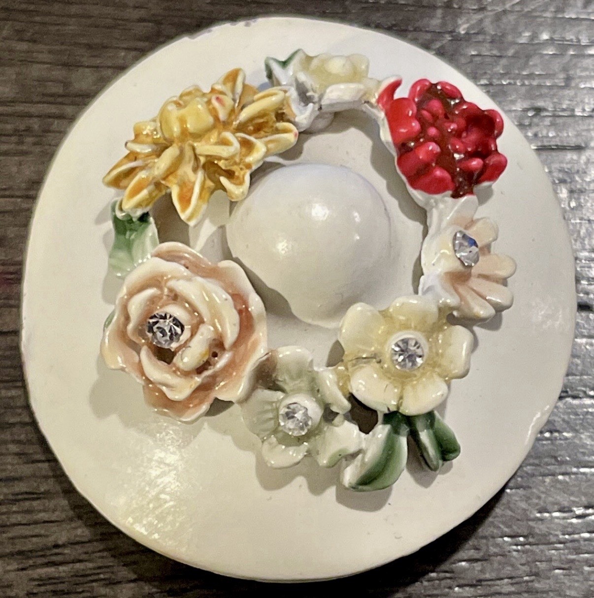 VTG Signed BSK “My Fair Lady” Off White Hat w/Ceramic Flowers Enamel Brooch Pin
