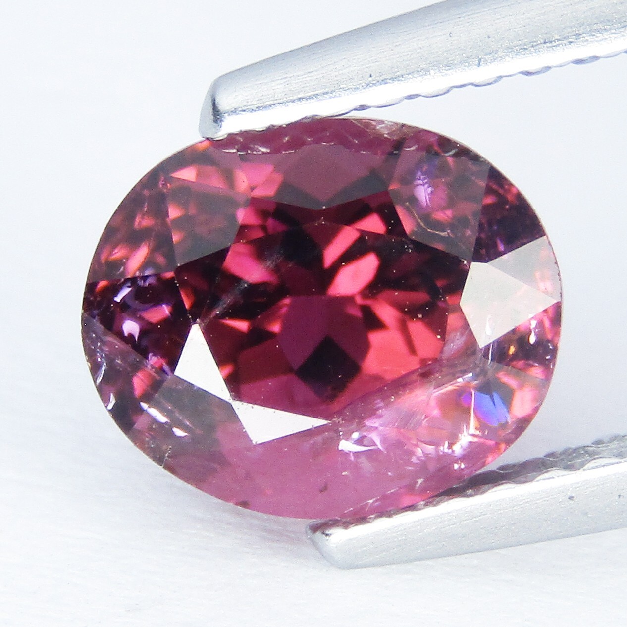 2.23Cts Natural Extremely Pink Tourmaline Oval Shape 8×6.8mm Loose Gem
