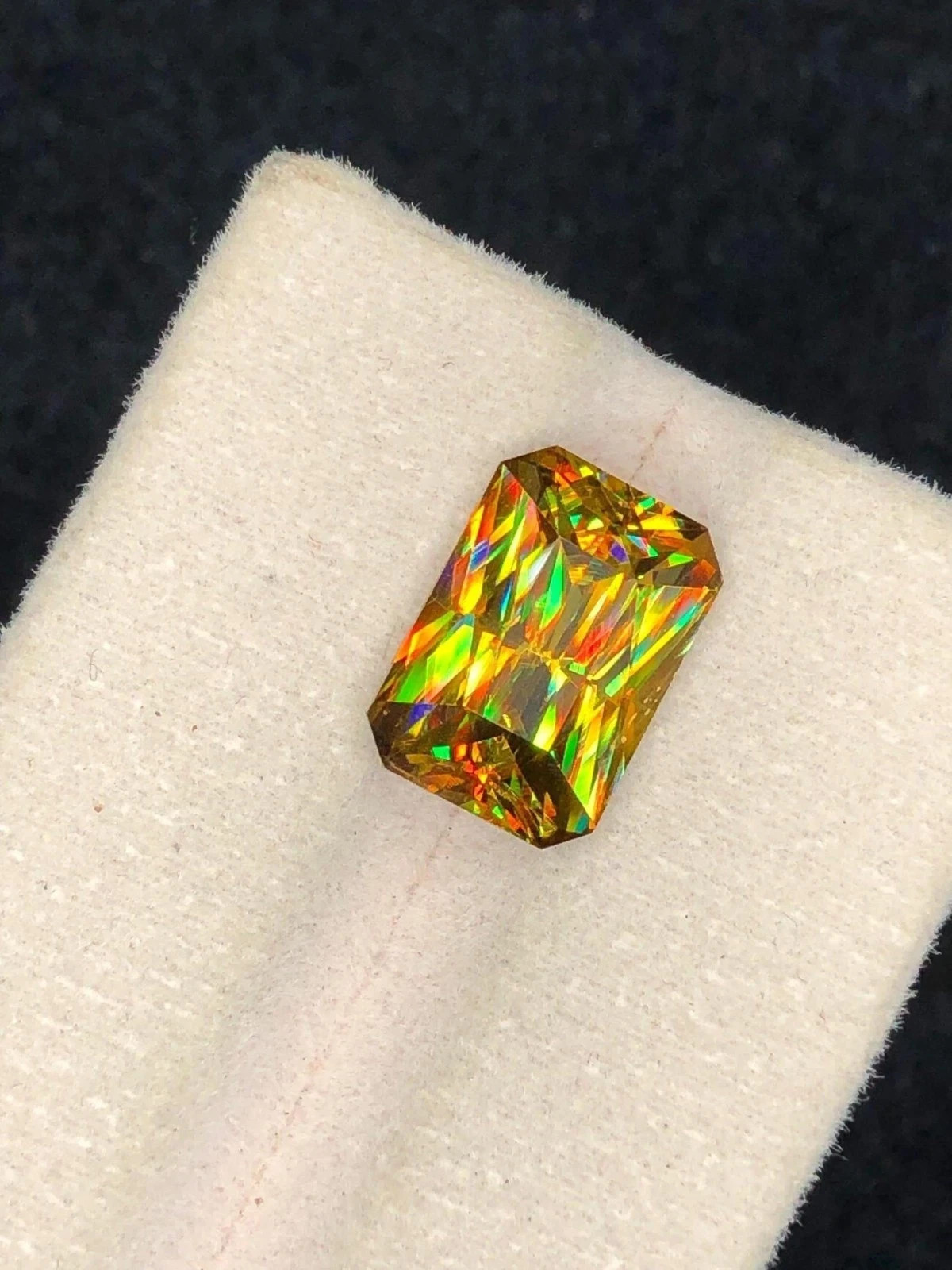 4.05 Ct Natural Full Fire Sphene Titanite Radiant Cut Loose Gemstone For Jewelry