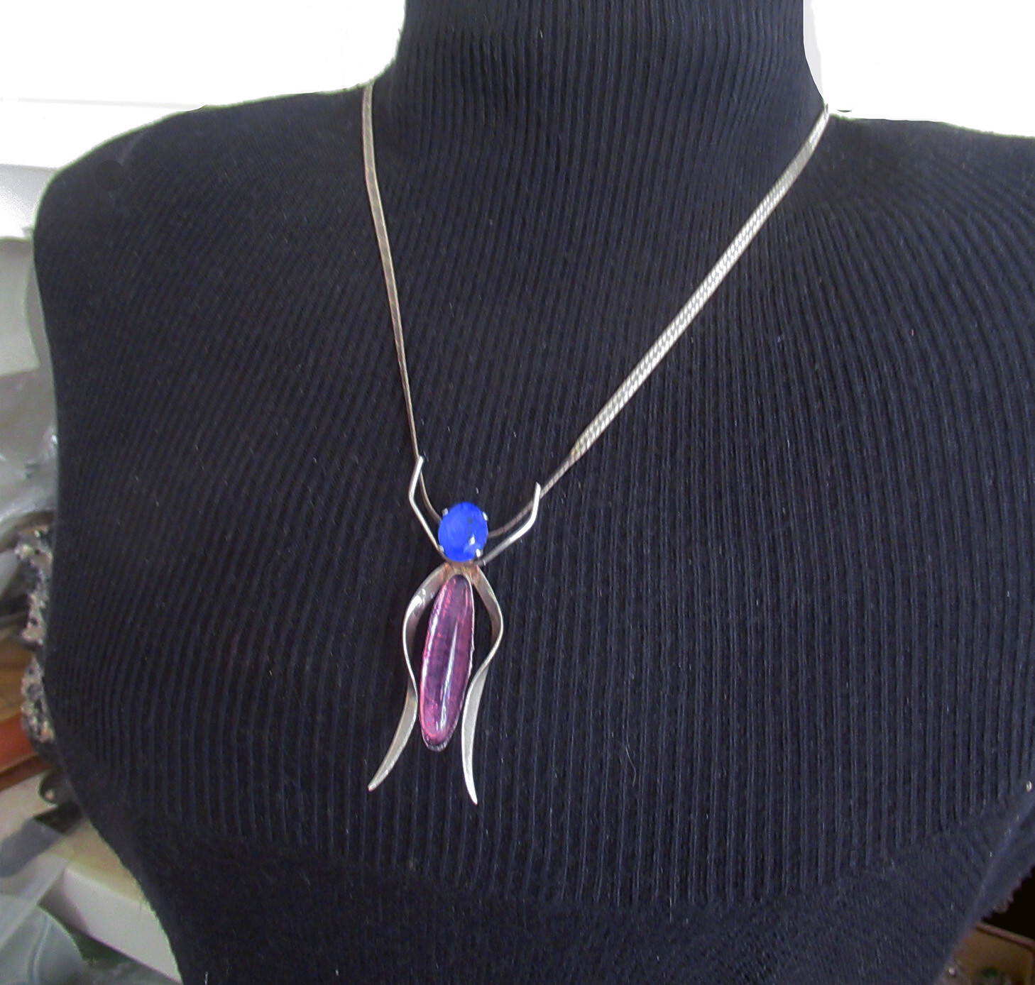 2 1/2 INCHES UNIQUE STERLING INSECT PENDANT w ART GLASS