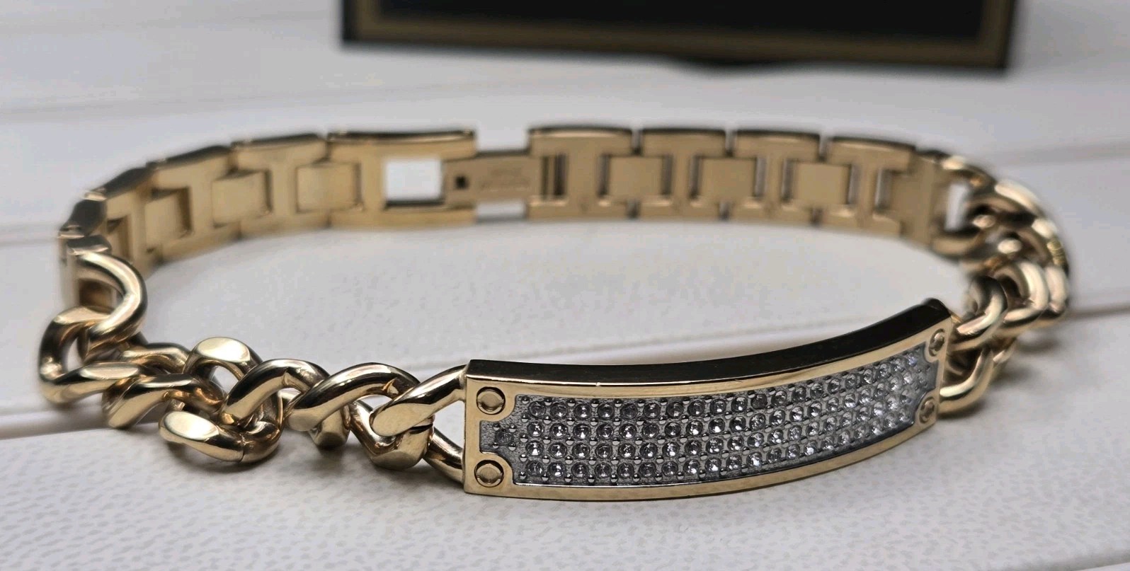Bulova 98K106 Genuine Gold Tone Crystal Bracelet OEM Gift Set Bracelet Only