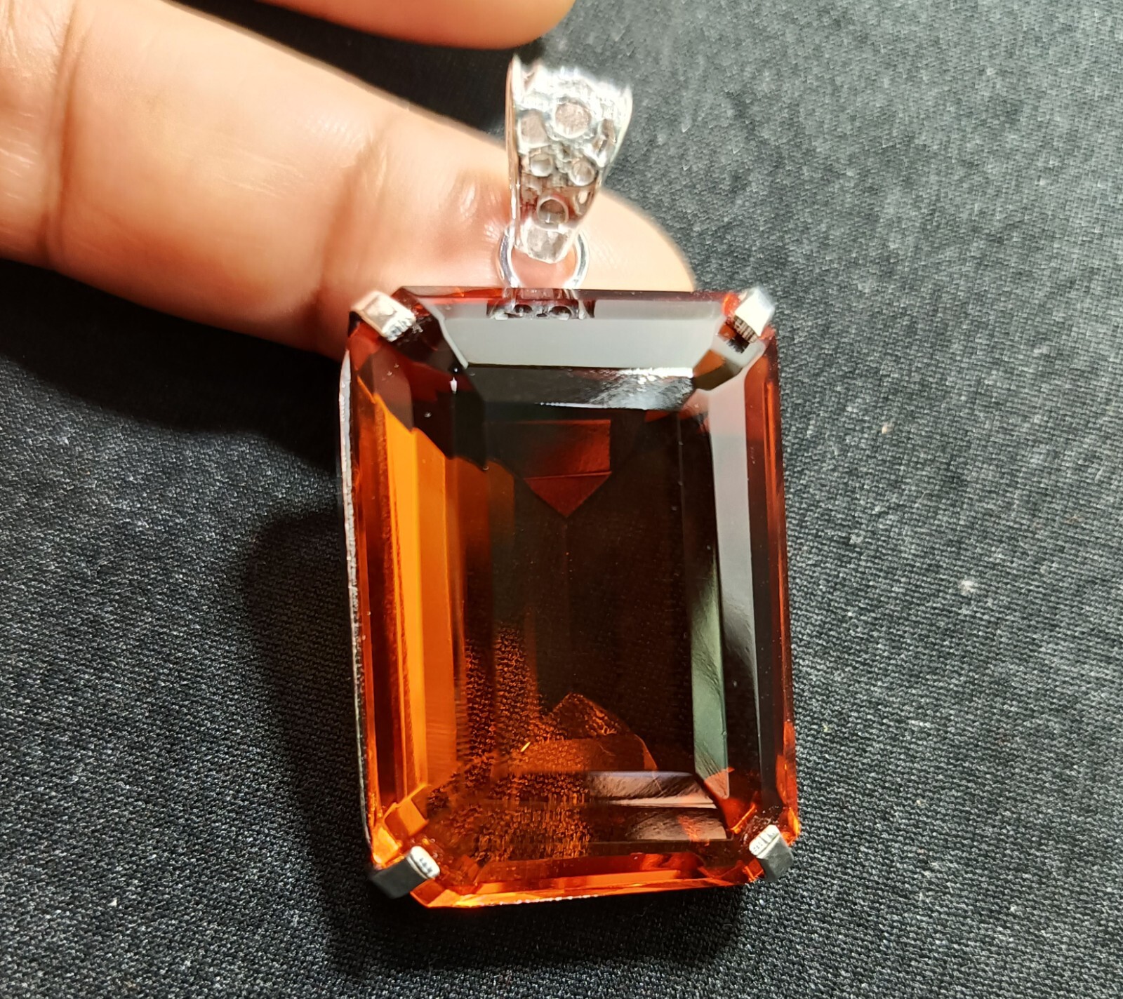 Certified Natural 104.35 Ct Brazilian Emerald Topaz Pendant Loose Gemstone
