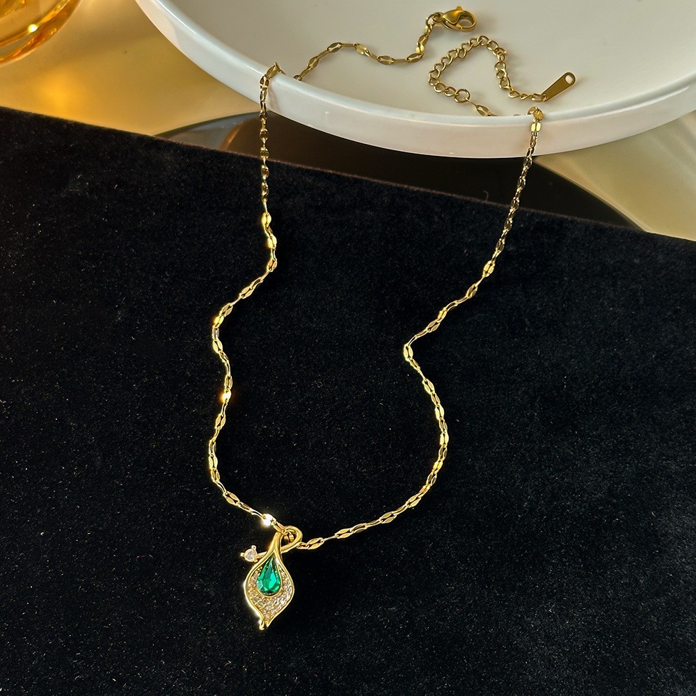 316L Stainless Steel Green Zircon Crystal Leaf Necklace Retro Gift for Women