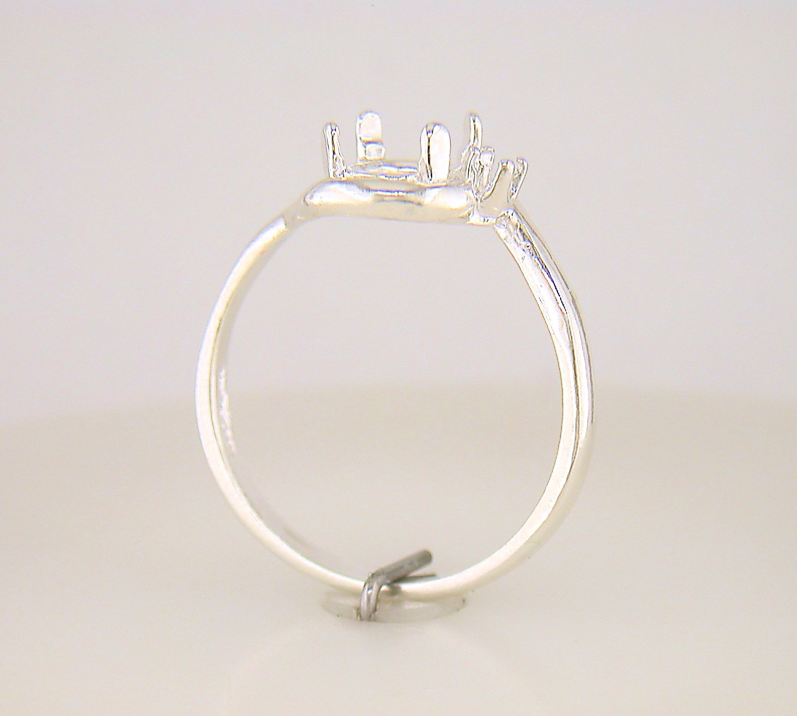 Low Profile Oval Single Accented Ring Setting Sterling Silver