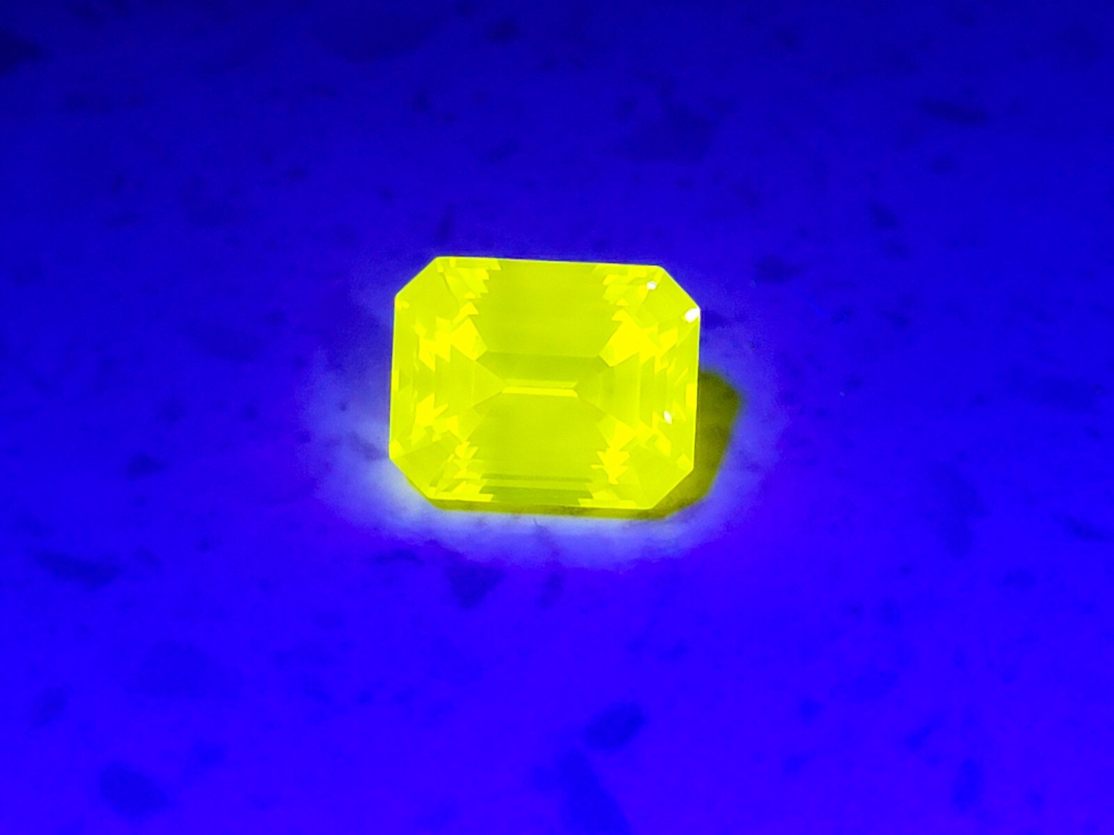 UV Yellow YAG Yttrium Aluminum Garnet 4ct Fluorescent Emerald Cut Gem 10x8mm