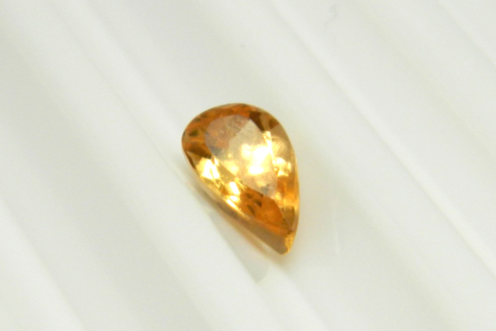 Imperial Topaz 0.94 Ct Clarity IF Pear Cut Natural Golden Brazil I199