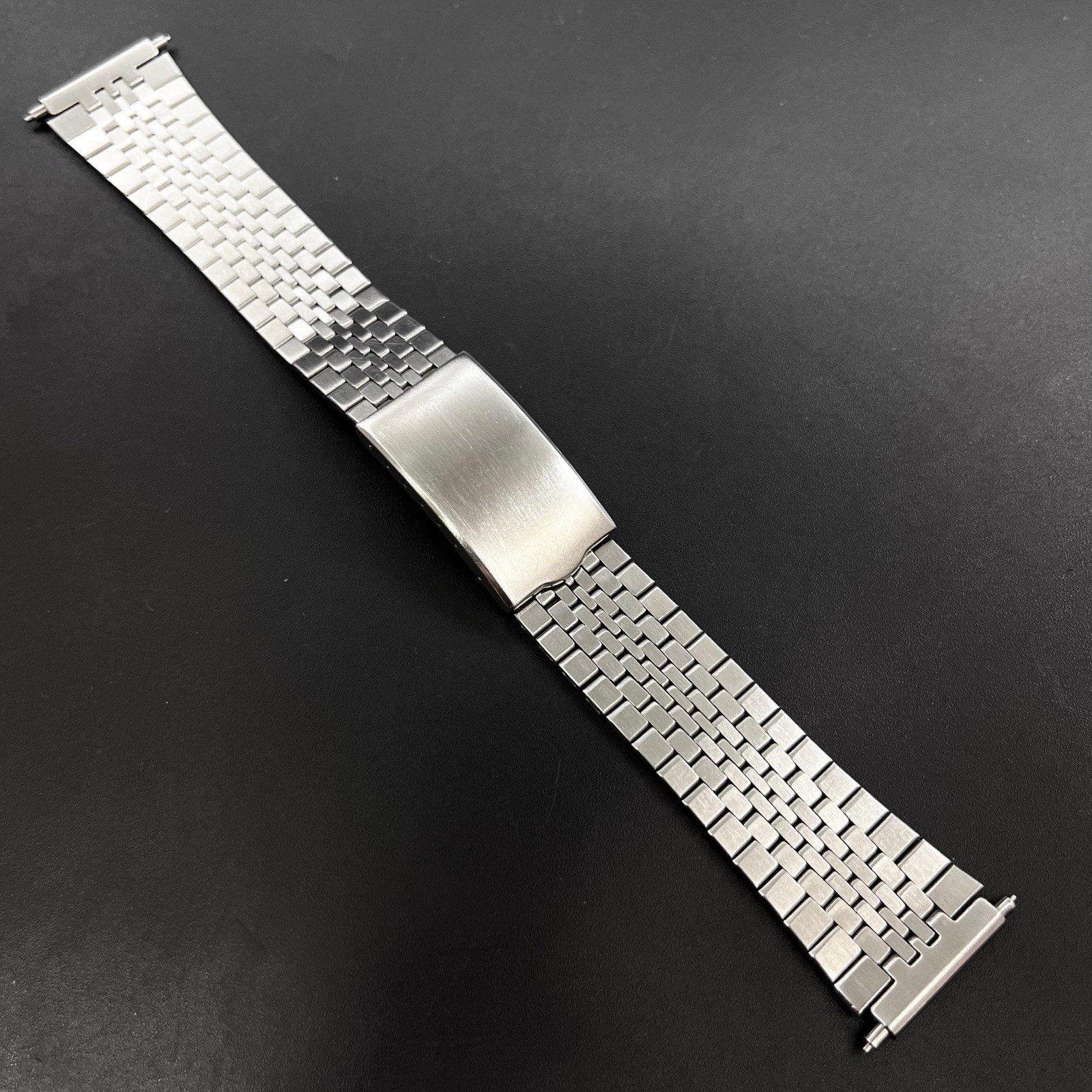 Vintage Maruman 18 to 19 MM Classic St, Steel Japan Men’s Watch Bracelet BS15C