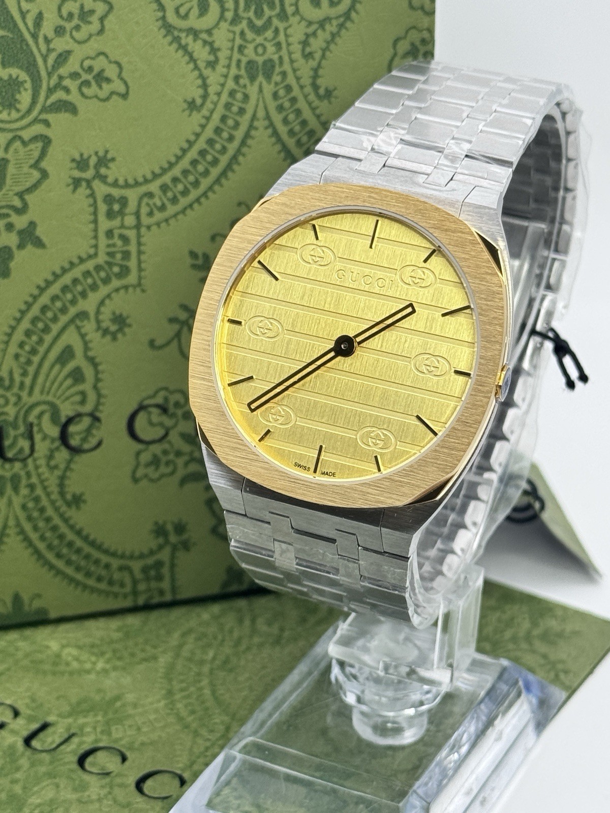 New Gucci 25H Golden Brass Dial YA163405 38mm Swiss Quartz Men’s Watch – Silver