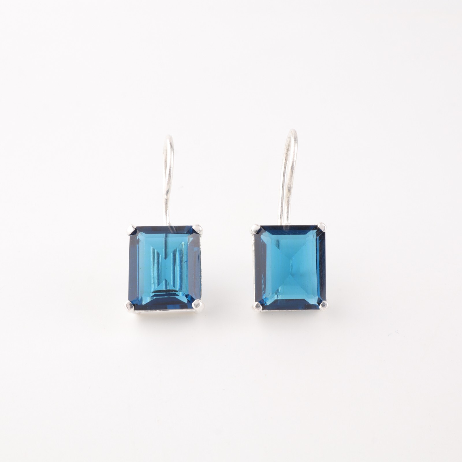 Natural London Blue Topaz Gemstone 925 Sterling Silver Handmade Earrings 1.06″