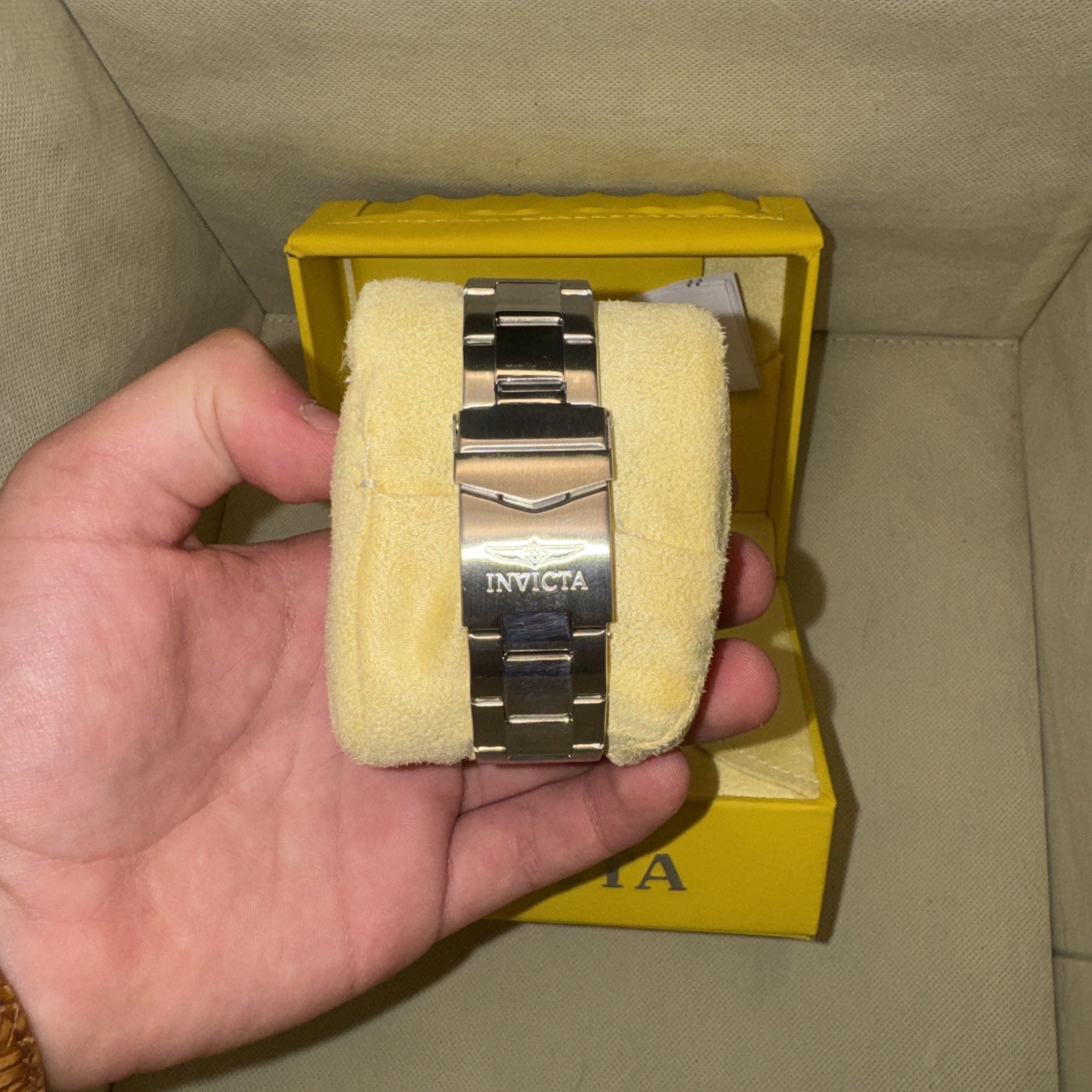 Invicta Men’s Pro Diver 45mm Quartz Watch 13866INV (needs new Battery)
