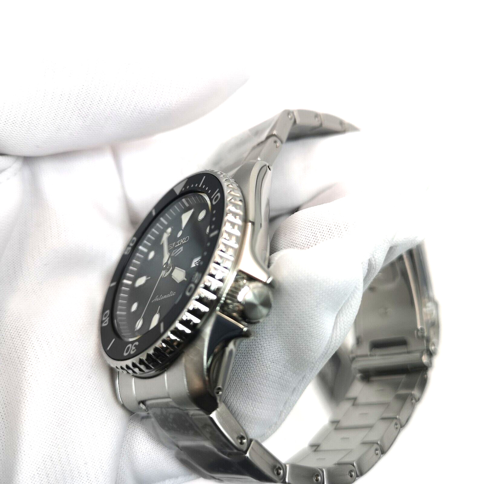 SEIKO 5 Sports SBSA225 Black Automatic Mechanical Diver Men’s Watch New in Box