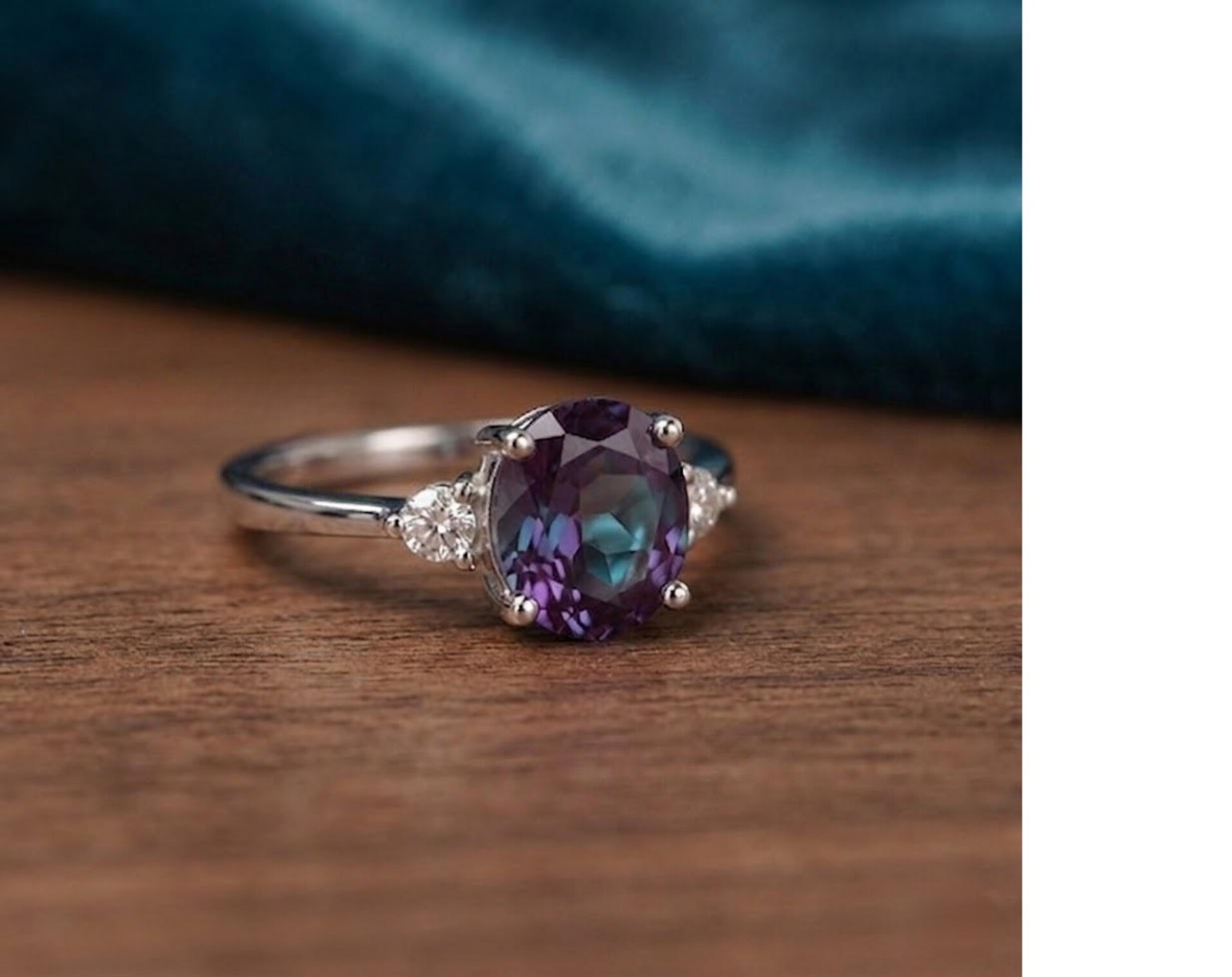 7 Ct Elegant Alexandrite Solitaire Ring – Vintage Jewelry- Crafted 925 Silver