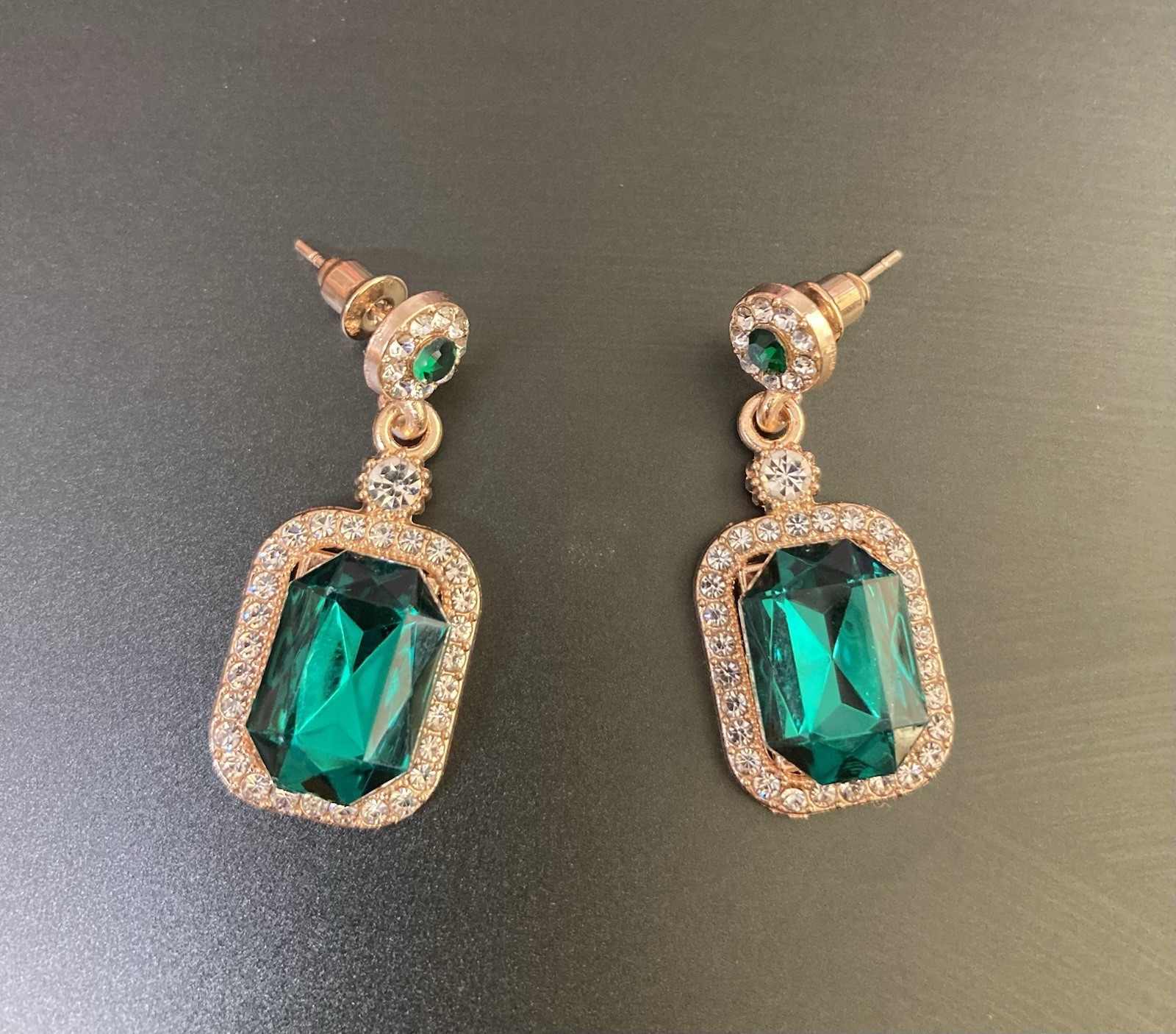 Gold Tone Green Quadrate Rhinestone Necklace Earrings & Ring Jewelry Set 4PC set