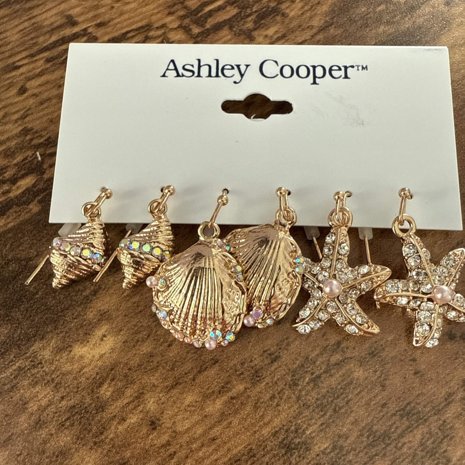 NEW NWT Ashley Cooper Beautiful 3 Pack Gold Dangle Seashell Earrings