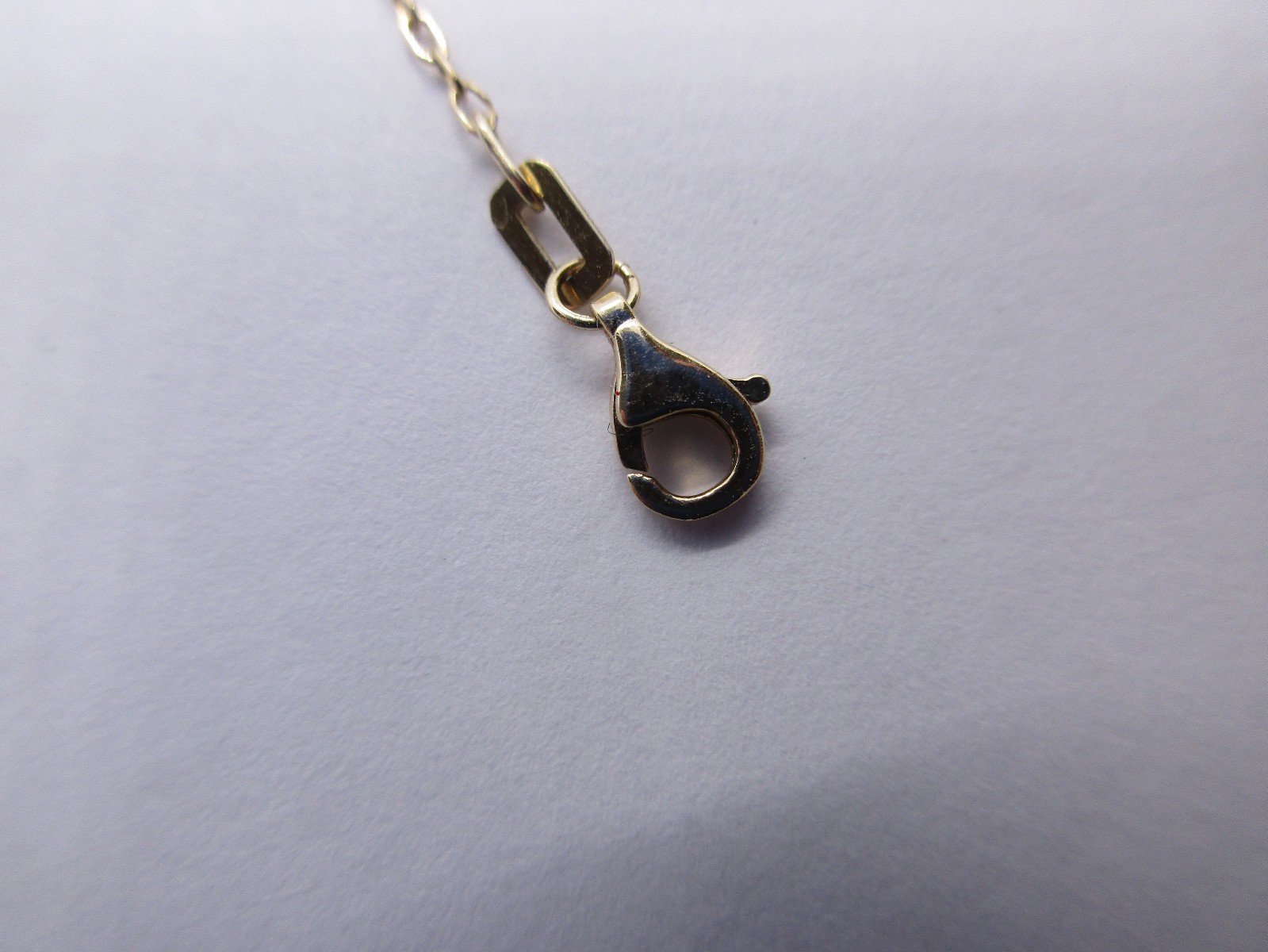 10K Gold Bracelet Could be worn as 7″ to 8″ 4.40 Grams