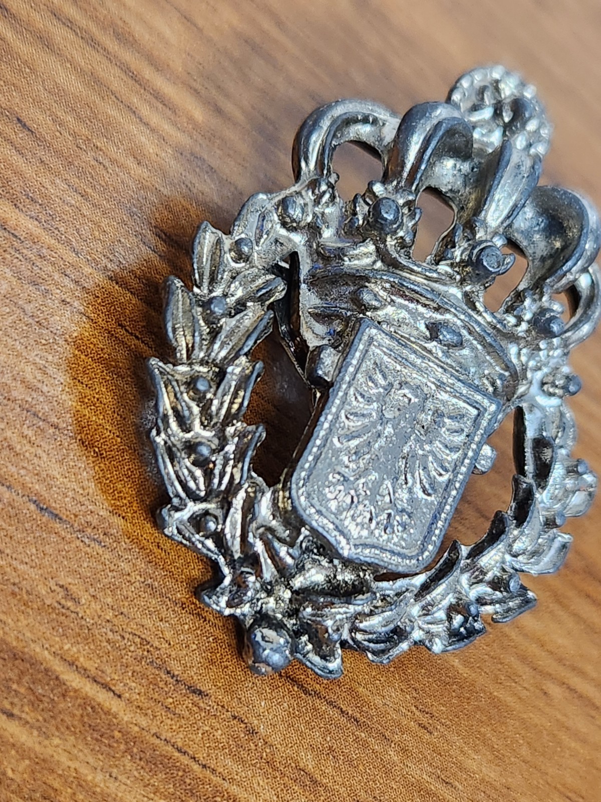 Unique VTG Silvertone Crown Pontic Eagle Coat of Arms Brooch Pin
