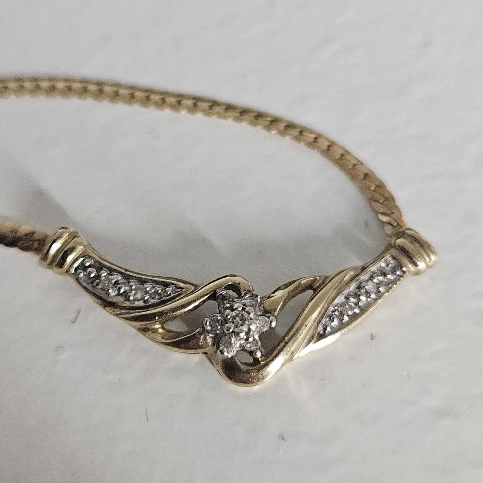 10k Solid Yellow Gold Diamond Accents 17 Total Inches Sets At 16″ Flat Curb