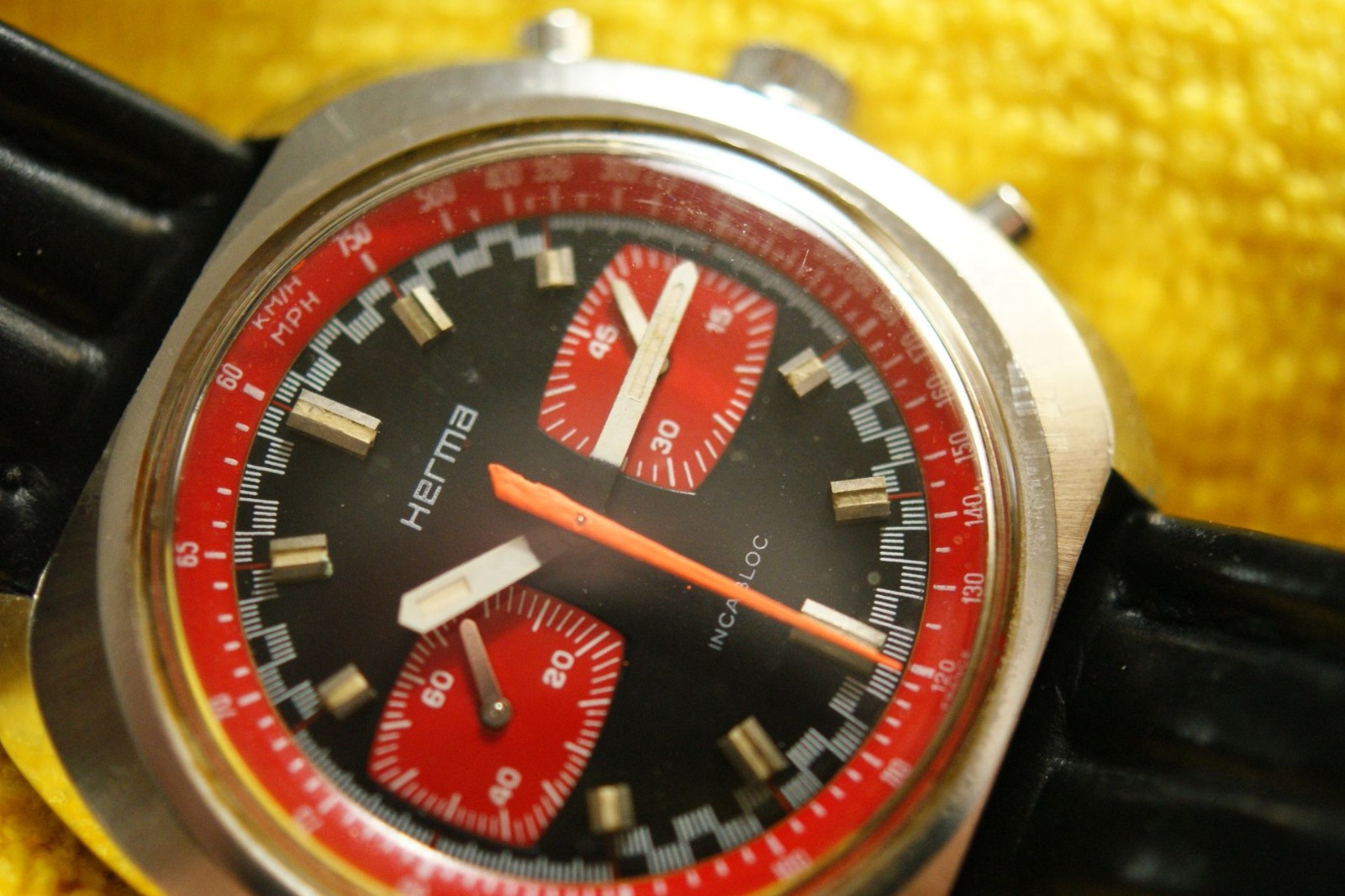Vintage Herma Racing Design Valjoux 7733 / 45 Minute Hand Wind Chronograph