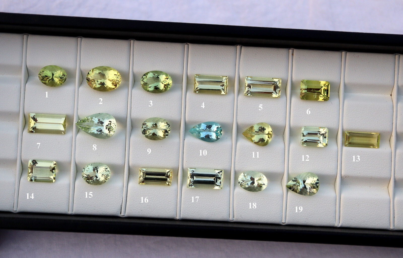 1.7 Carat To 4.7 Carat Natural AAA Aquamarine Faceted Gemstones March Birthstone