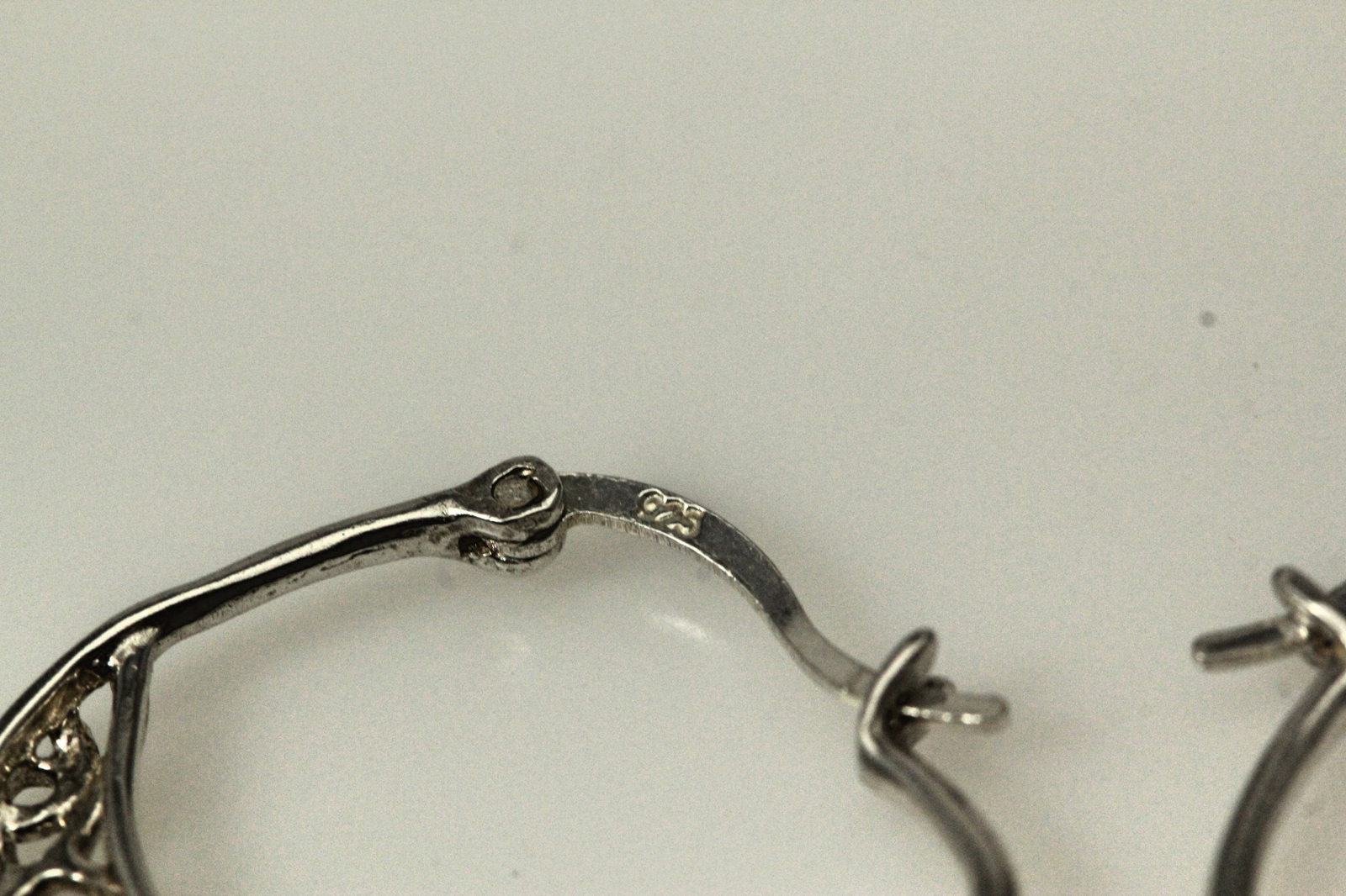 925 Sterling Silver Ornate Design Hoop Earrings 3.2 Grams (EAR4862)
