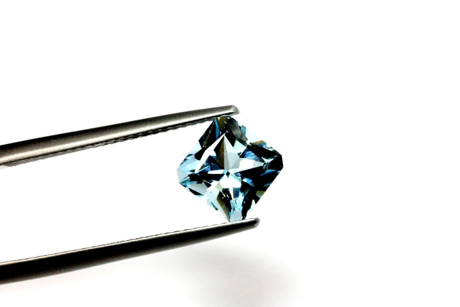 natural aquamarine 1.85ct 7×7 square radiant 7.24×7.21×5.40mm transparent blue