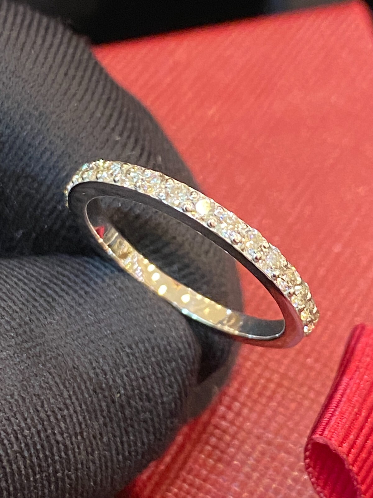 Pave 0.70 Cts Round Brilliant Cut Natural Diamonds Wedding Band Ring In 18K Gold