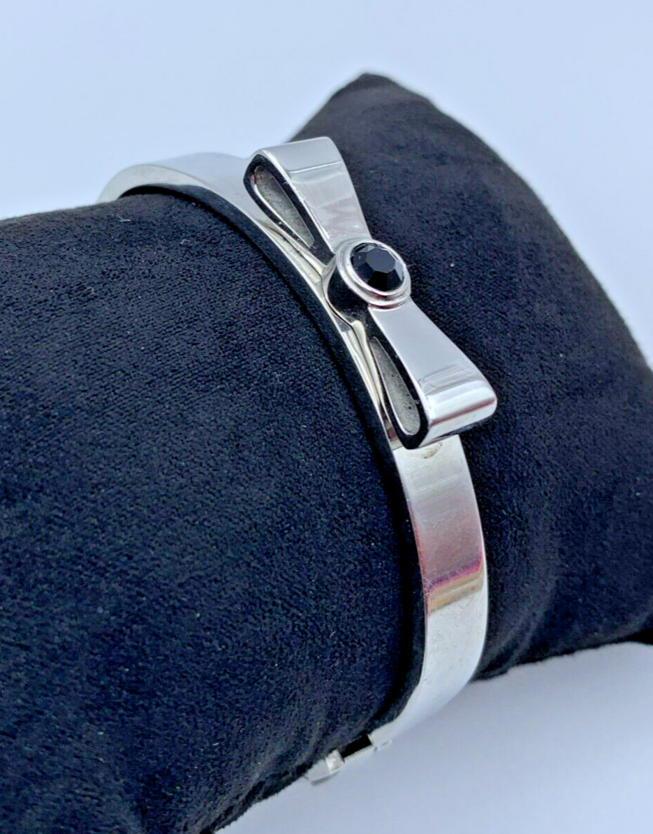 Rustic Cuff 7.25 in Cindy Silver Tone Hinged Bangle Bracelet w/ Bow Accent B4-23