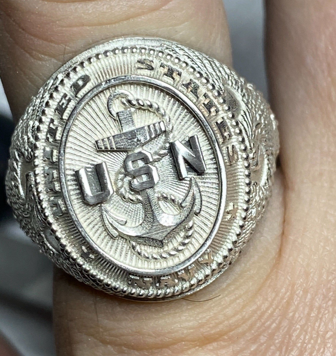 US NAVY RING – HANDMADE 925 STERLING SILVER MILITARY ANCHOR SIGNET RING LICENSED