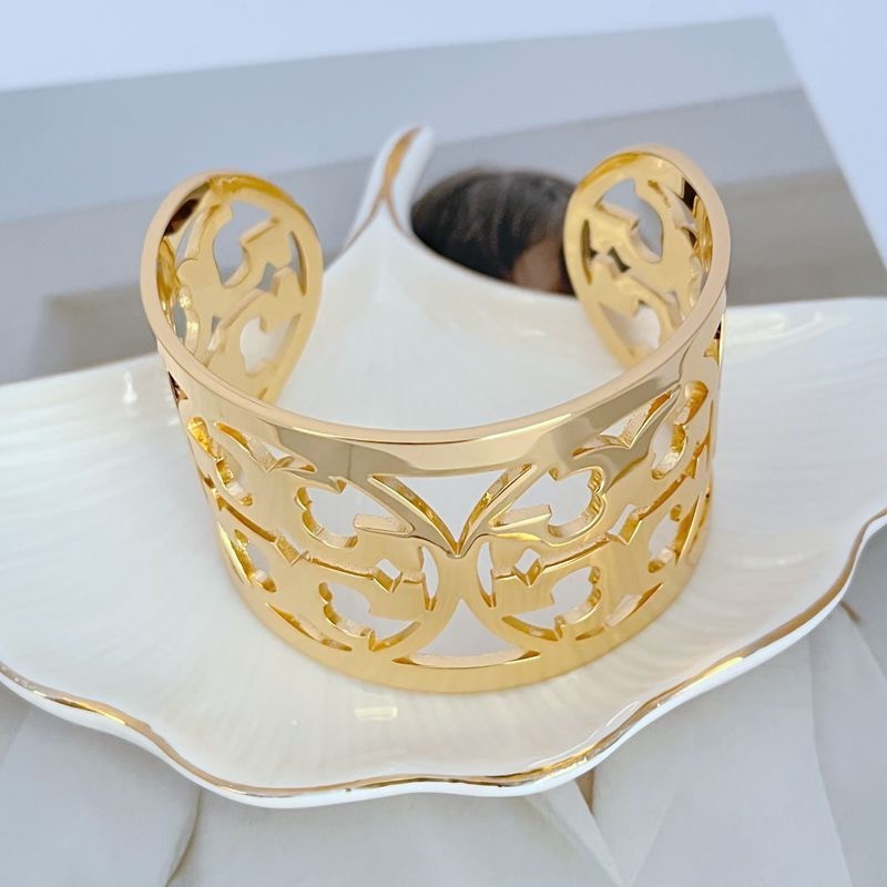 New Tory Gold BRACELET for customer with Jewelry Pouch