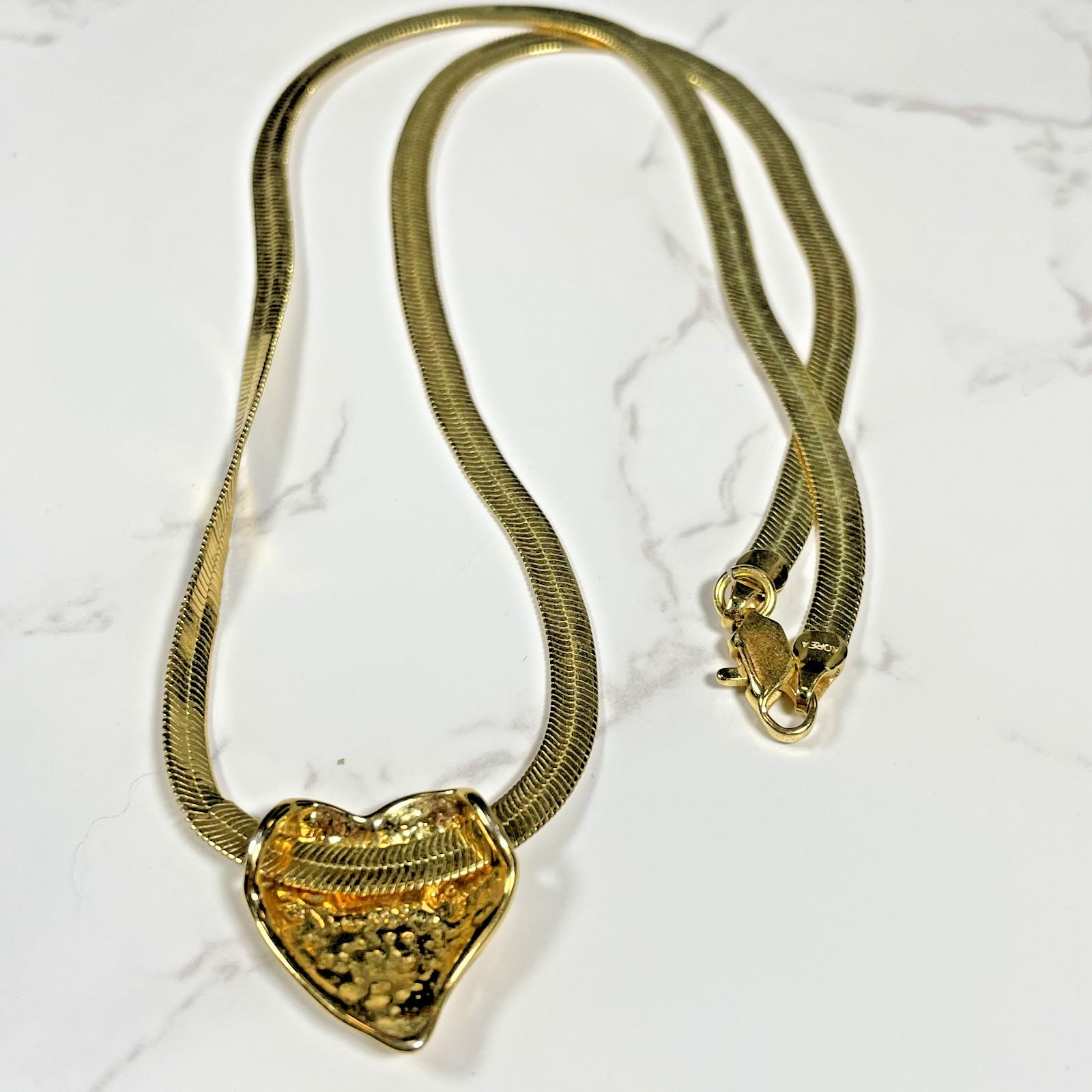 Vtg 1980s Signed Korea Liquid Gold Herringbone Flat Chain Puffed Heart Pendant