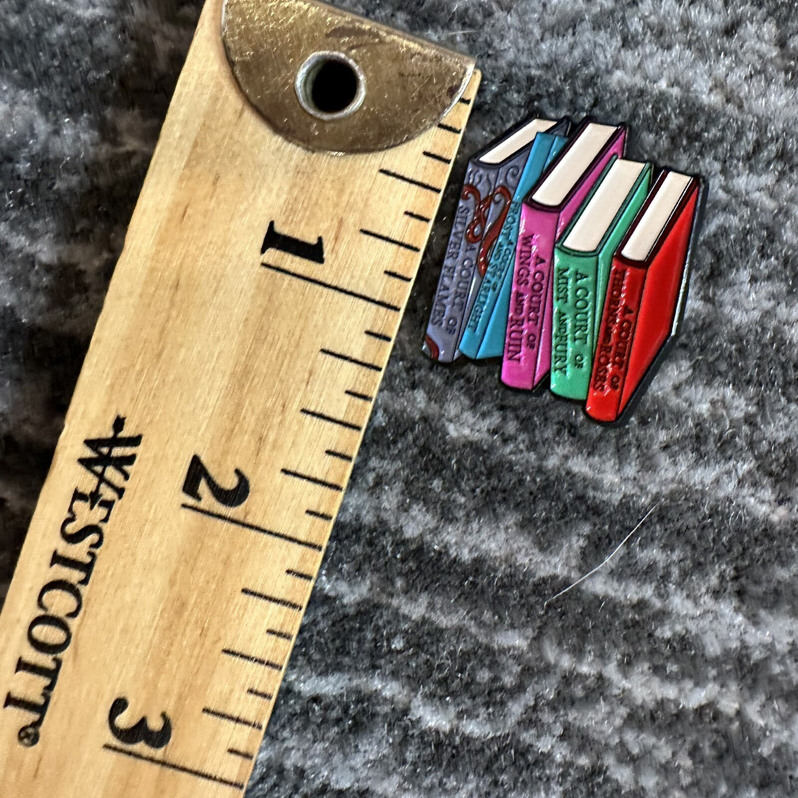 Enamel Pin Book Stack Book Lover A Court Of 1 in Version Brooch Lapel Jewelry