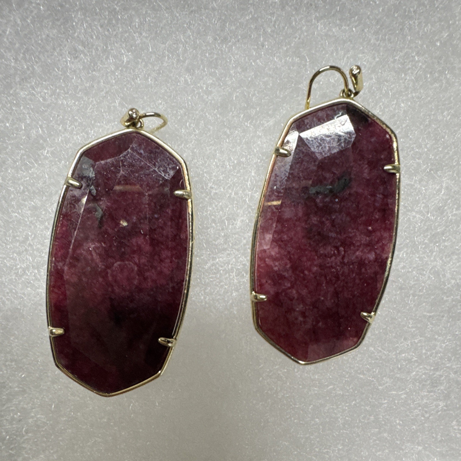 KENDRA SCOTT Deep Dark Red Burgundy Gold Tone Danielle Earrings Statement Drop