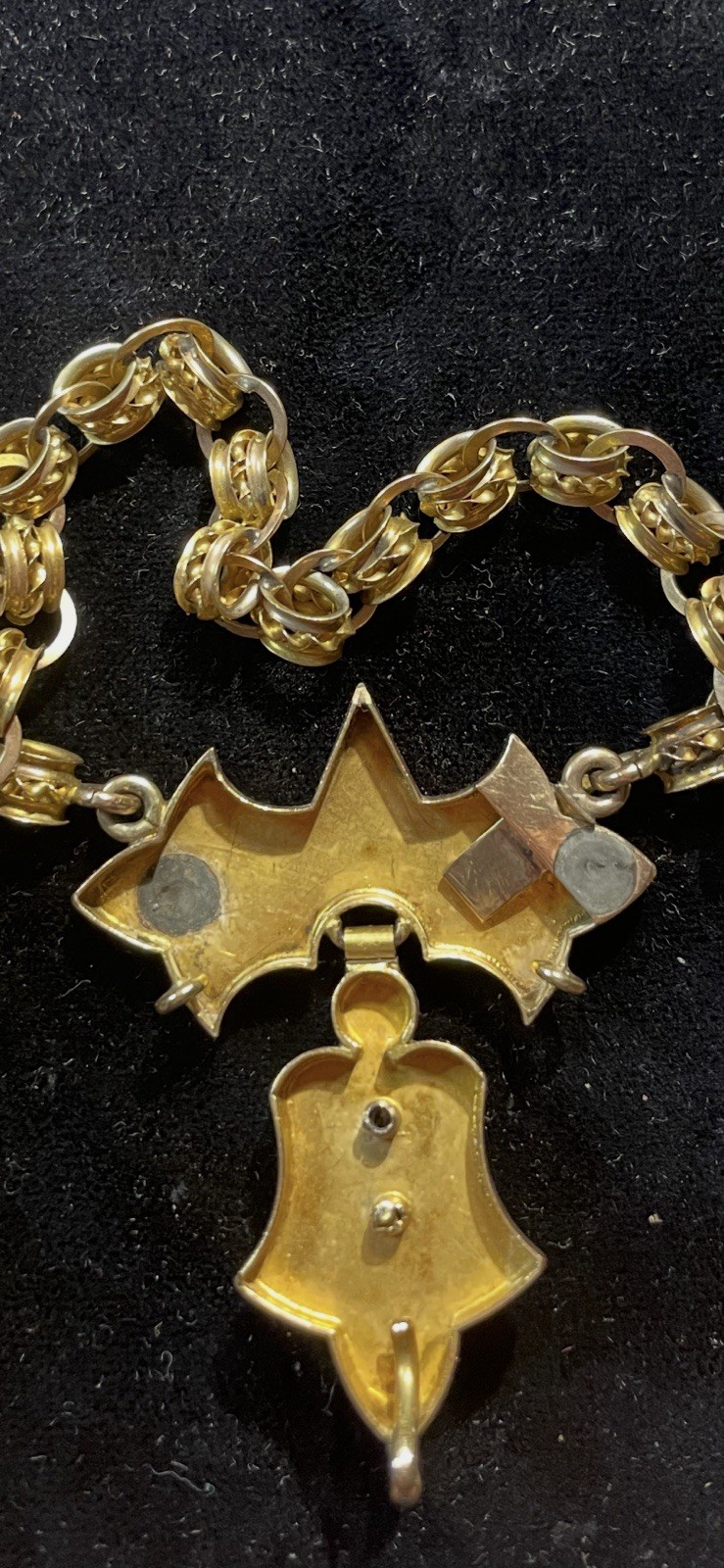 Beautiful Book Chain 10K Gold With Pendants