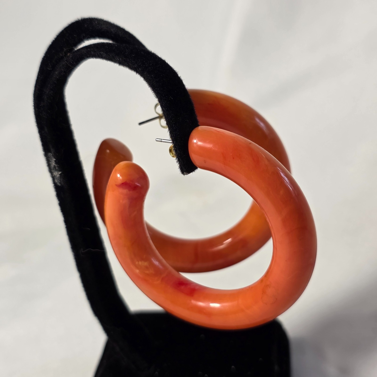 Vintage Coral Orange Marbled Chunky Hoop Earrings C-Shaped Vibrant Color