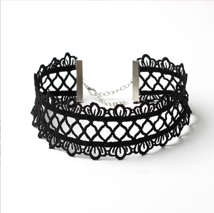 Vintage Black Lace Choker for Women, Sexy Hollow-Out Necklace, Party/Gift