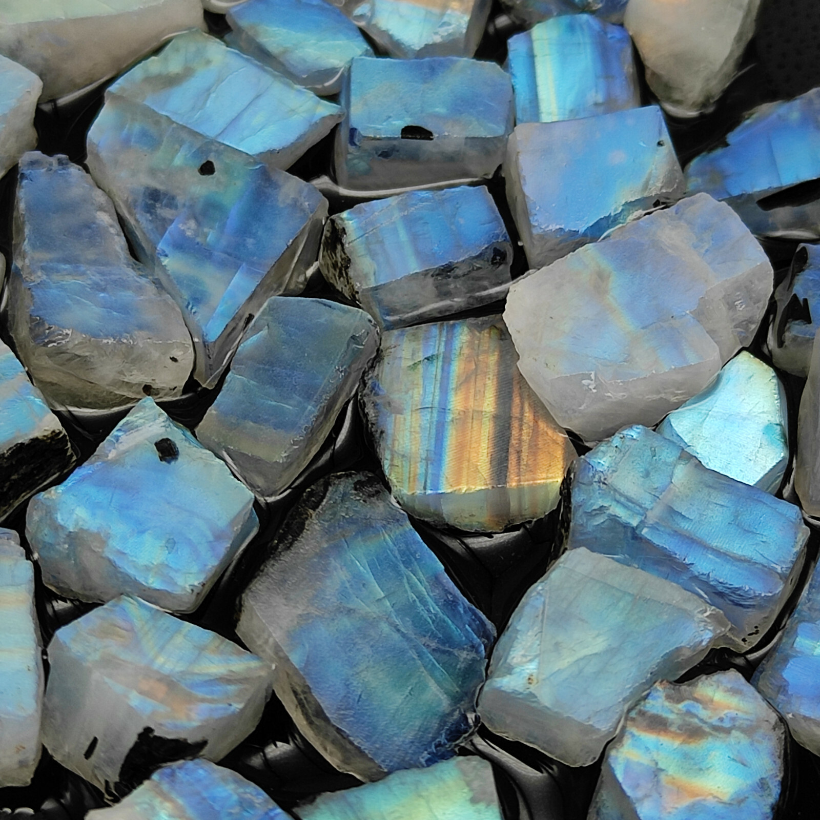 Wholesale Blue Fire Moonstone Slices Rough Rainbow Moonstone Rough Gemstone MV30