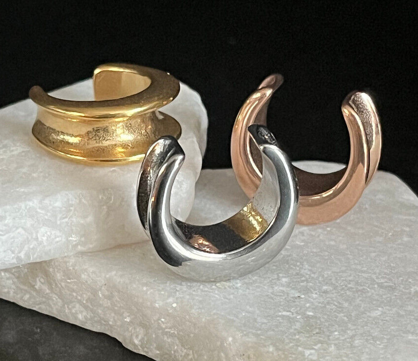 PAIR Saddle Ear Spreader Surgical Steel Tunnels Plugs Earlet Gauges Body Jewelry