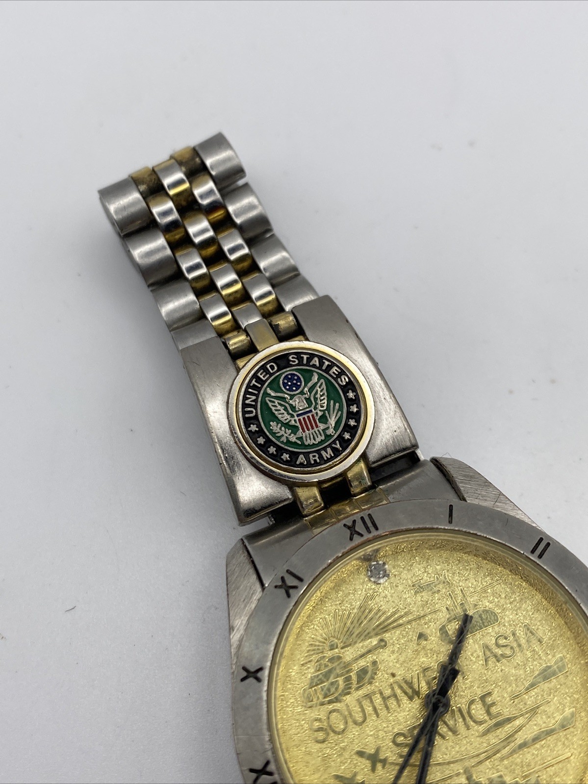 Men’s Vintage Army Southwest Asia Service Watch Two Tone 35mm New Battery 8.5”