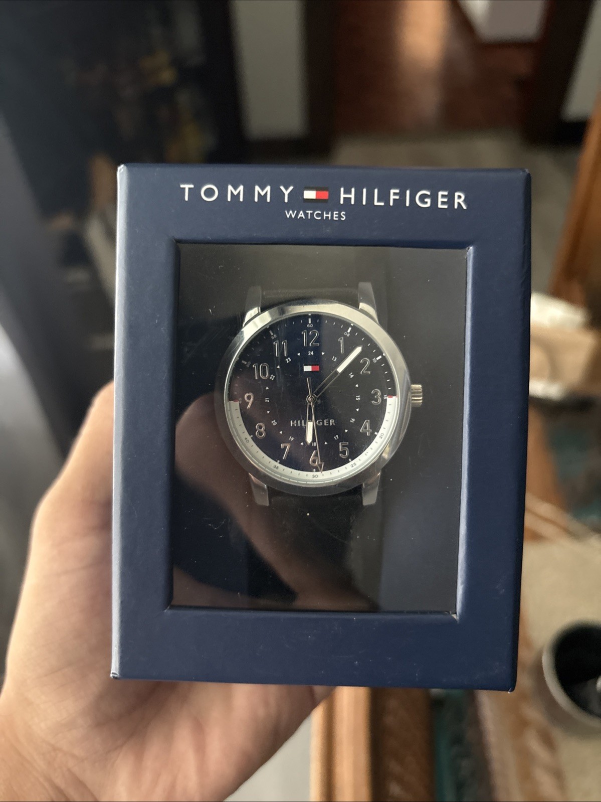 Tommy Hilfiger Black Leather Blue Dial New Battery Box+Papers No Scratches NM