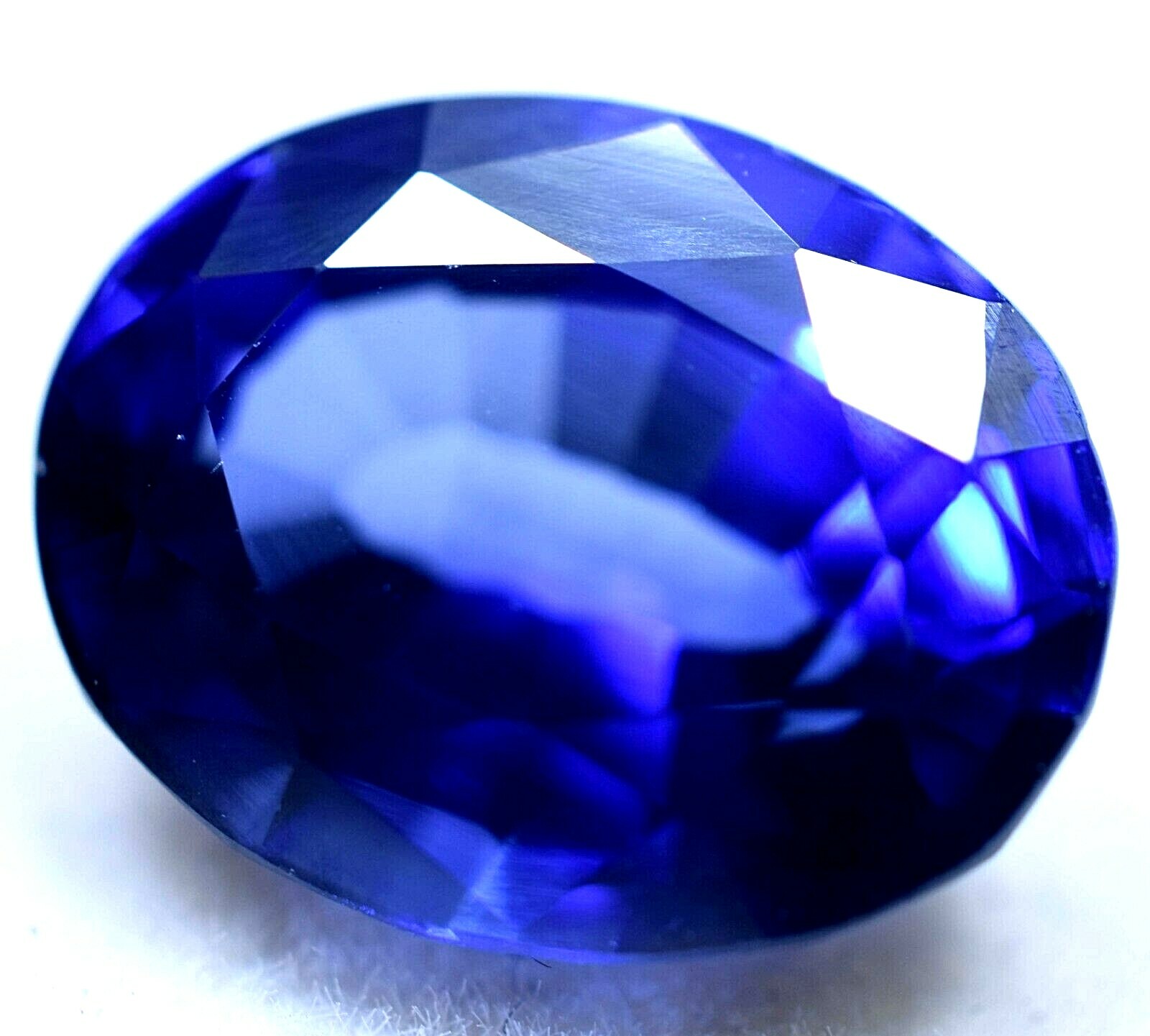 7.90 CT Natural california Benitoite GGL Certified Top Quality Treated Gem