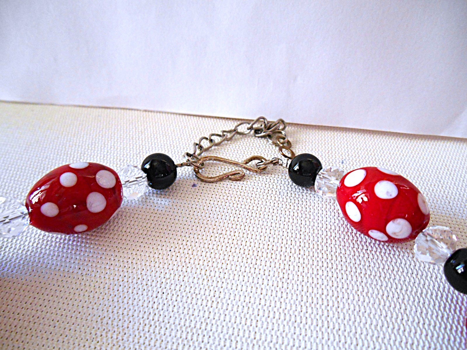 Red / White / Black Multi-color Beaded Heart Pendant Necklace