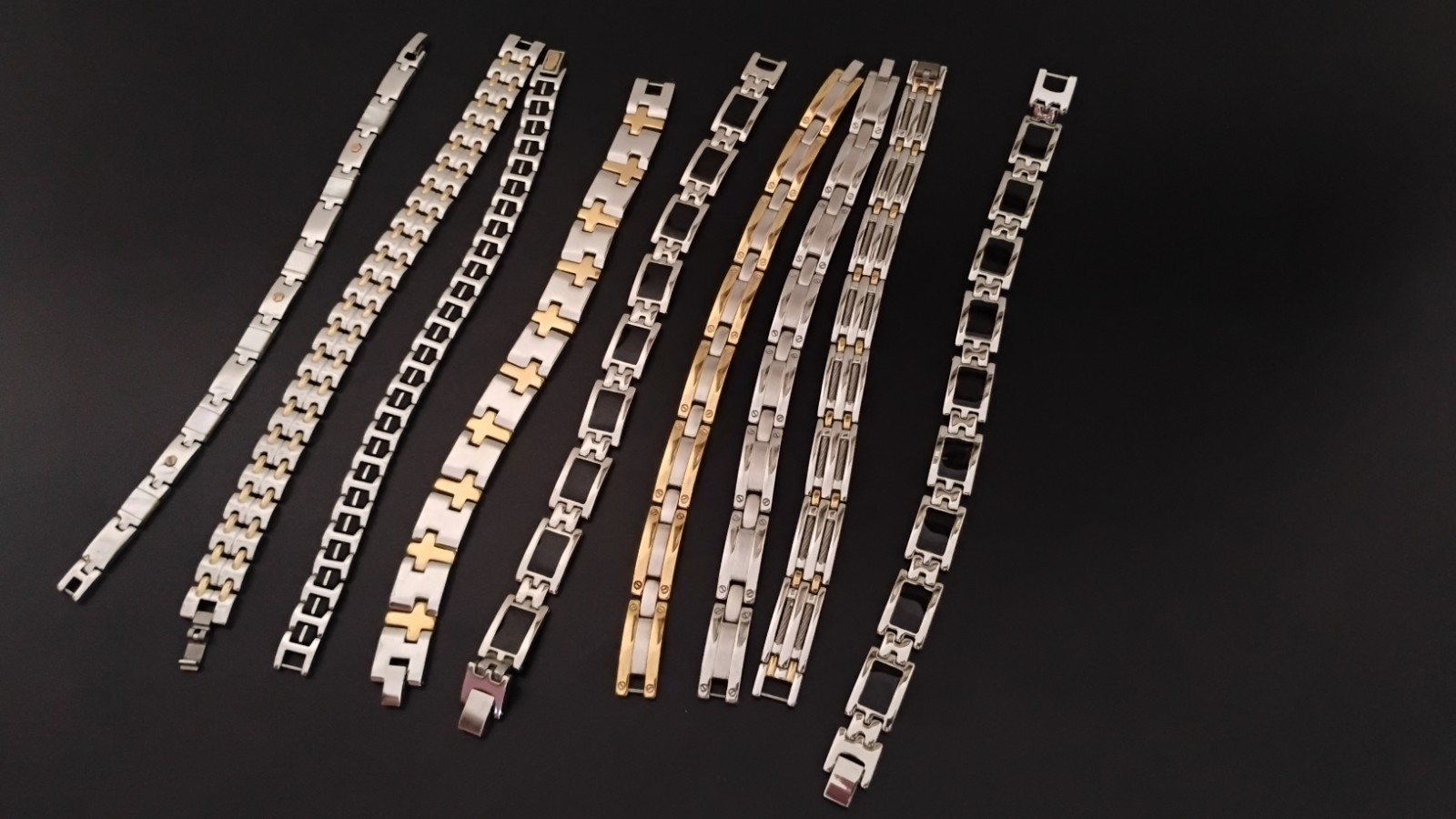 ASSORTED MENS STAINLESS STEEL BRACELETS all 9IN & Excellent- Lot of 9