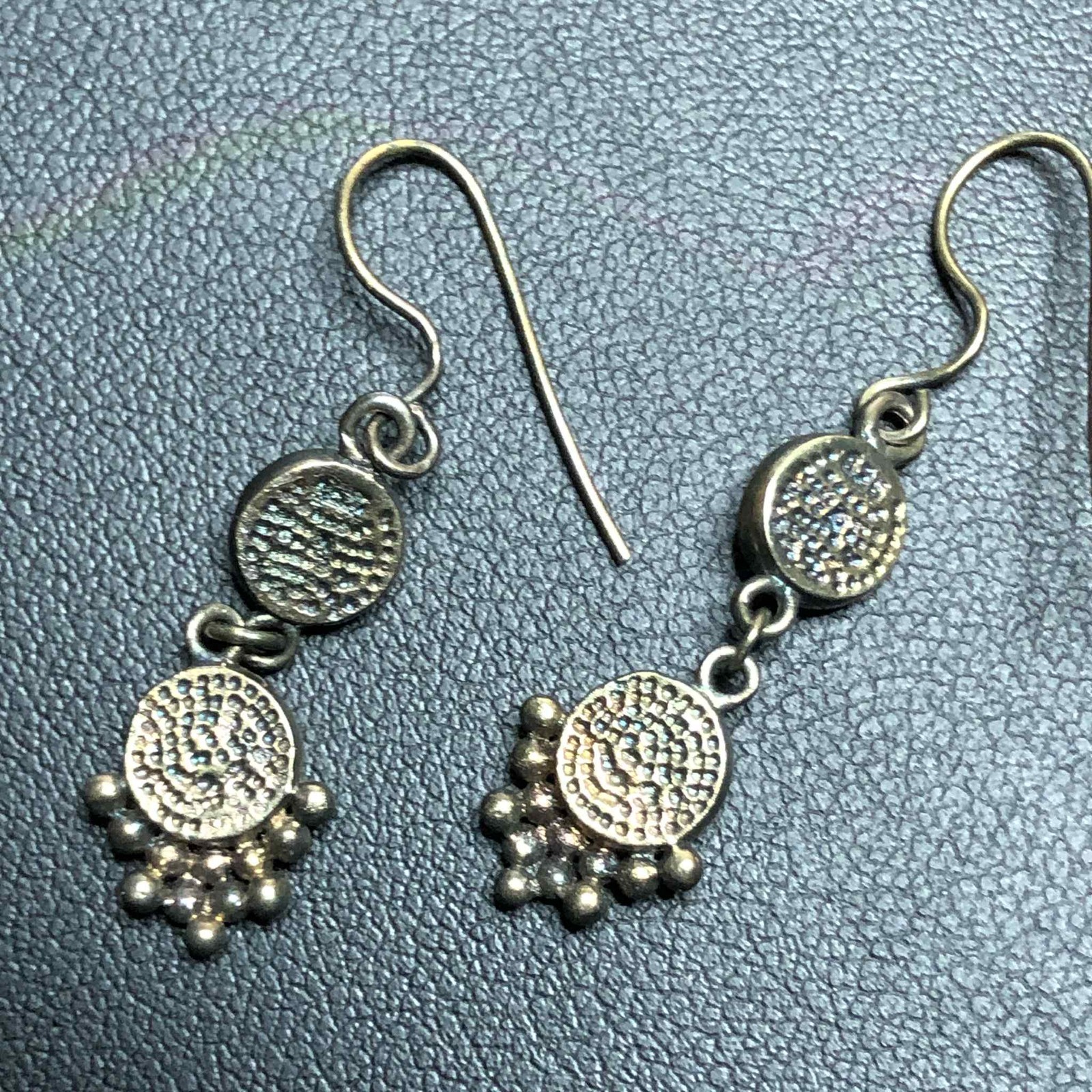 6370 VNTG Vermeil gold over Sterling 925 Jade dangle earrings 3.2 grams