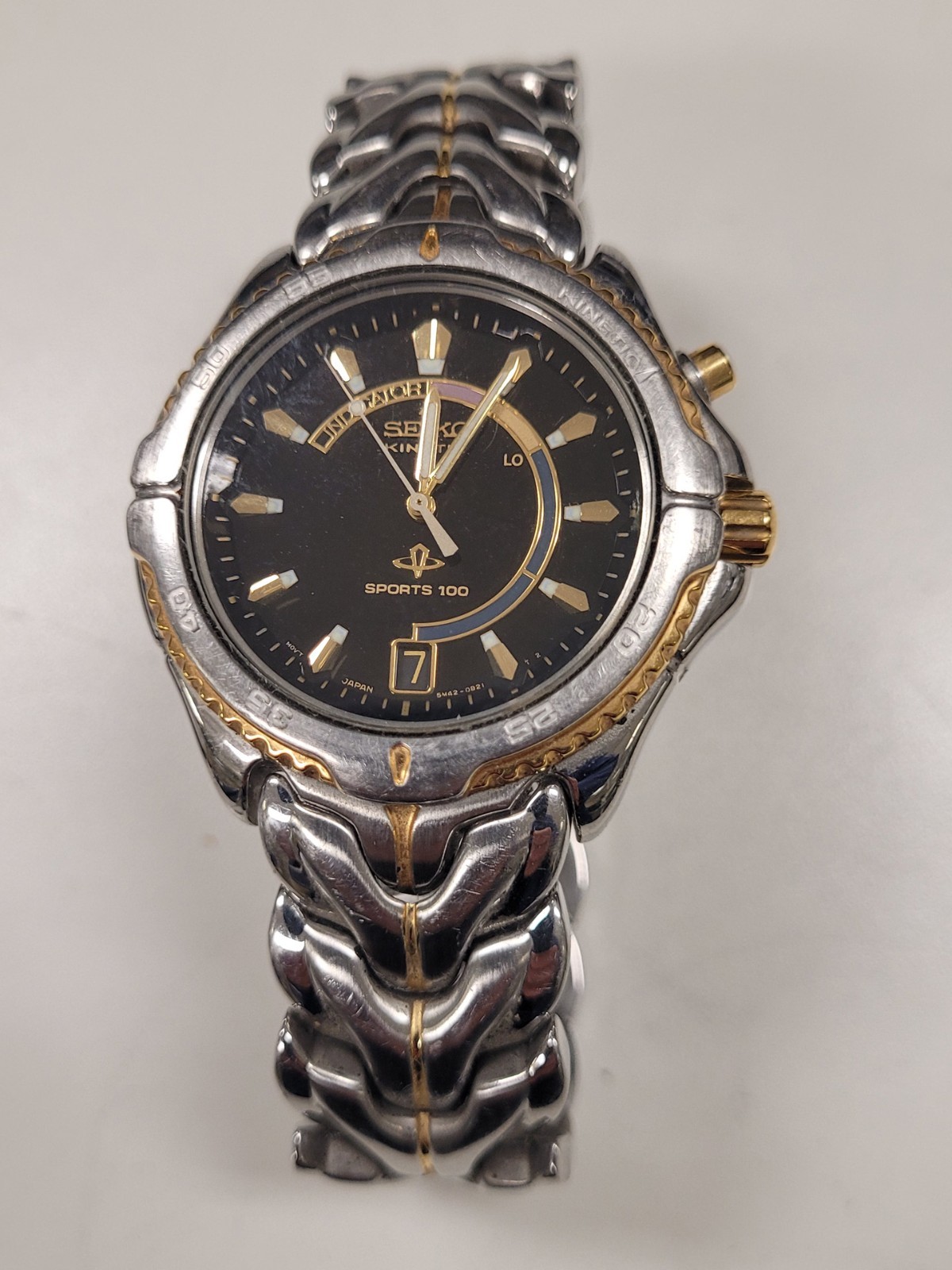 Seiko Kinetic Sports 100 Men’s Wristwatch Gold Stainless Steel Functional