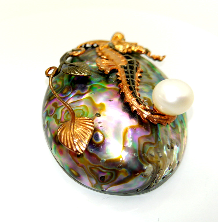 🔥🔥🔥Magnificent Mother of Pearl Seahorse Pendant in Silver & Rose Gold – UNIQUE