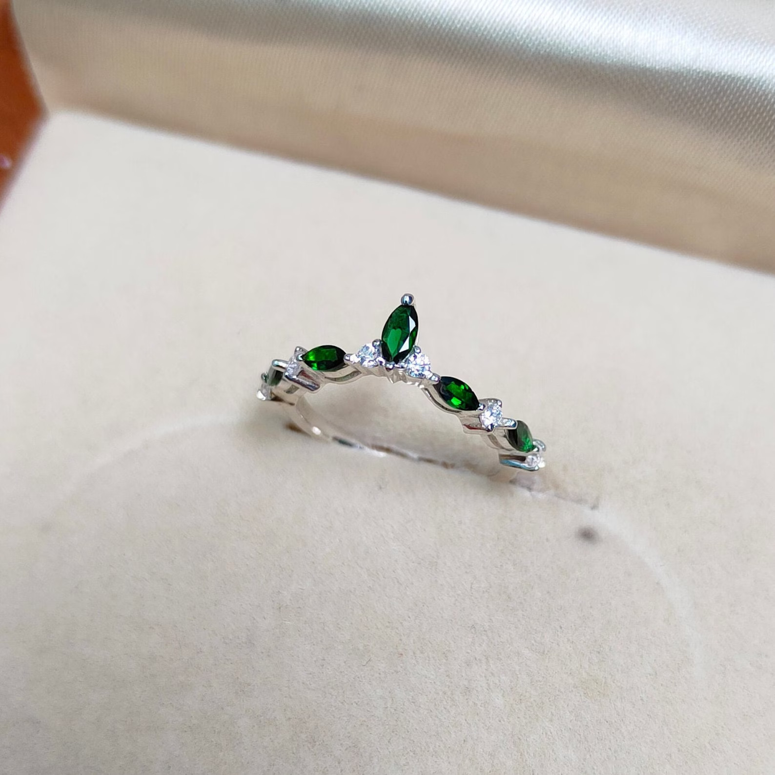chrome diopside Ring, 925 sterling silver ring Moissanite wedding band