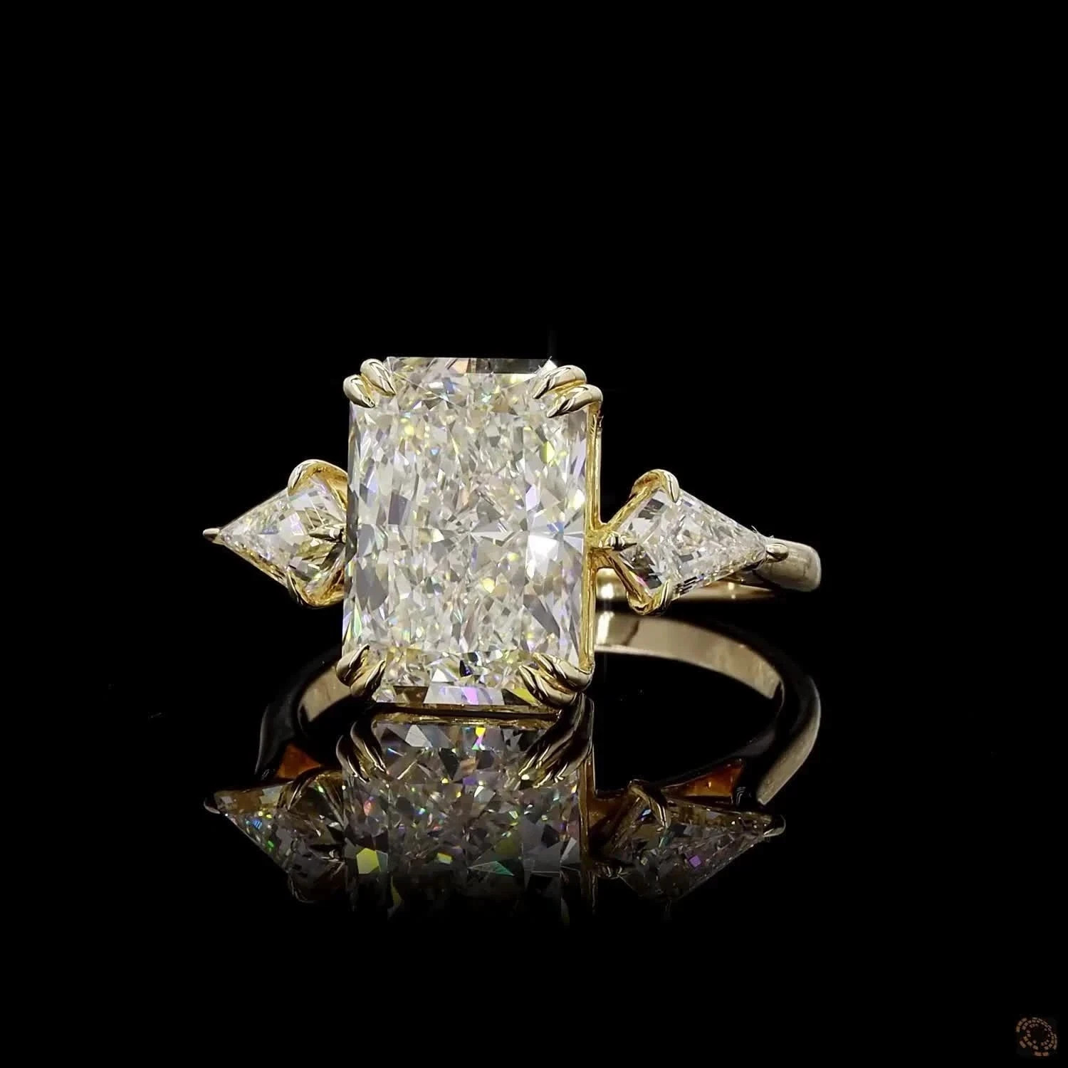 IGI 3 Ct Radiant Lab Grown EF/VS1 Diamond Women Engagement Ring 14K Yellow Gold