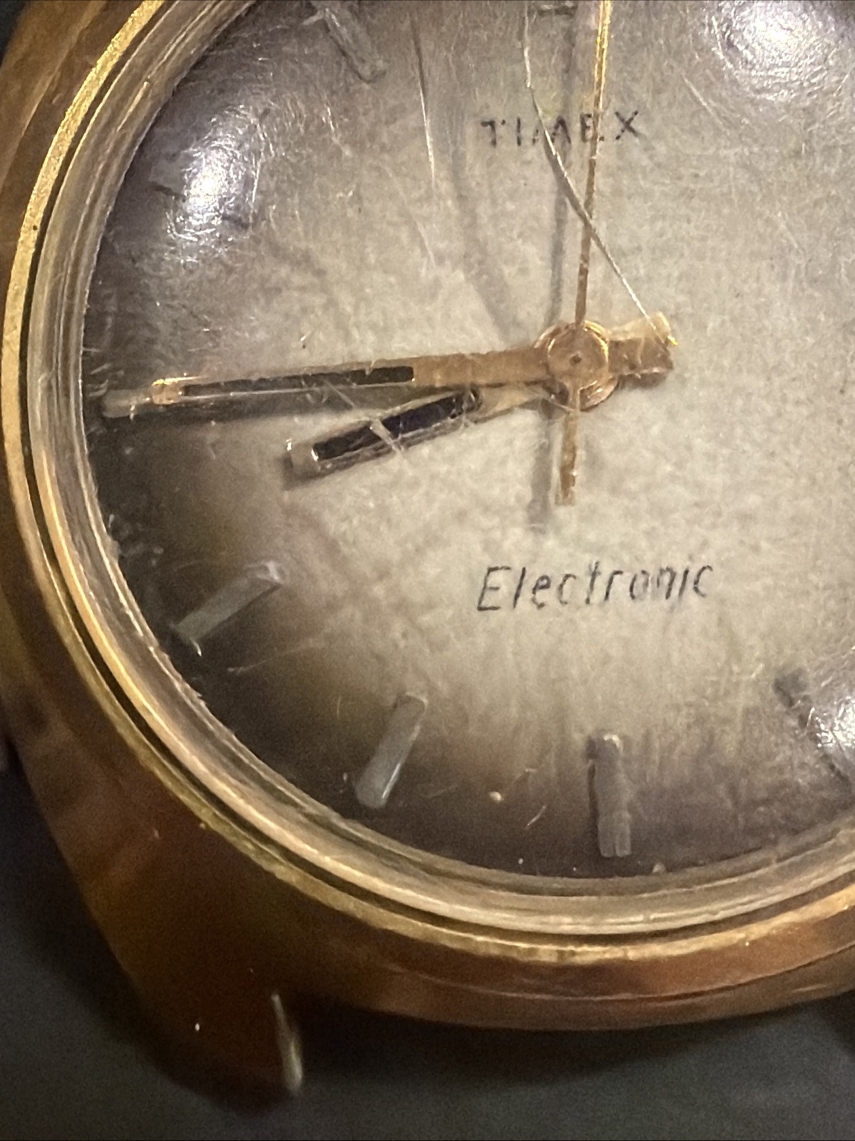 AJ21 VTG Timex Electric Dynabeat Watch Large Case GoldTone Parts Repair Restore