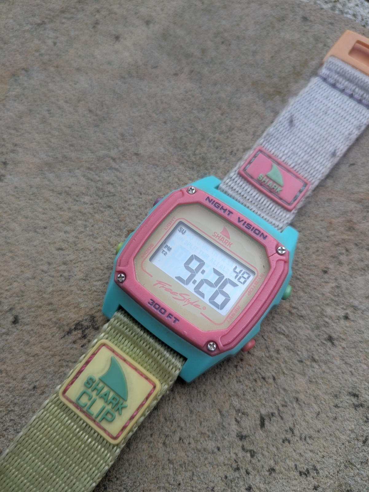 Freestyle Shark Classic Clip Sour Apple Quartz Surf Watch 100M 38mm New Battery