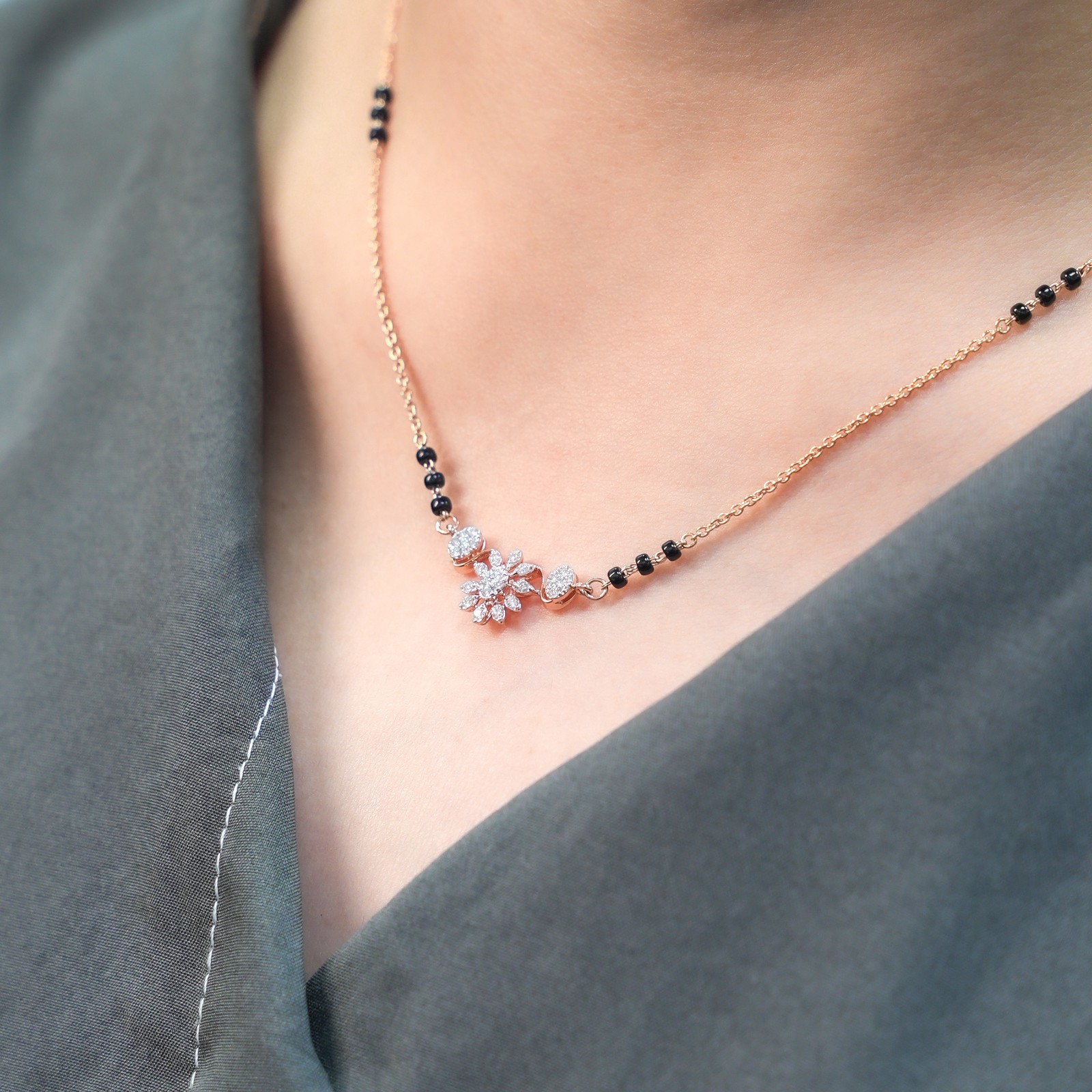 18 KARAT MANGALSUTRA NECKLACE | NATURAL DIAMOND IGI CERTIFIED | WOMAN